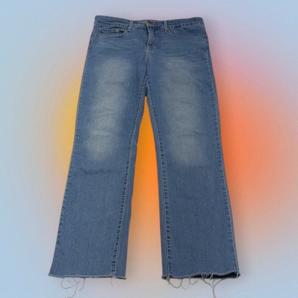 LEVI’S Women’s 12 Long TOTALLY SHAPING STRAIGHT Teacher’s Jeans